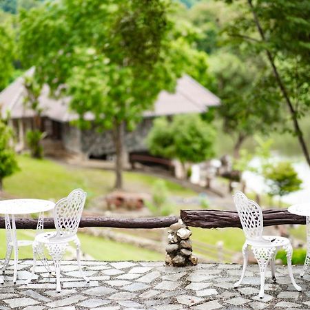 Bed and Breakfast Nan Waterside Hong Bon Nern Exterior foto