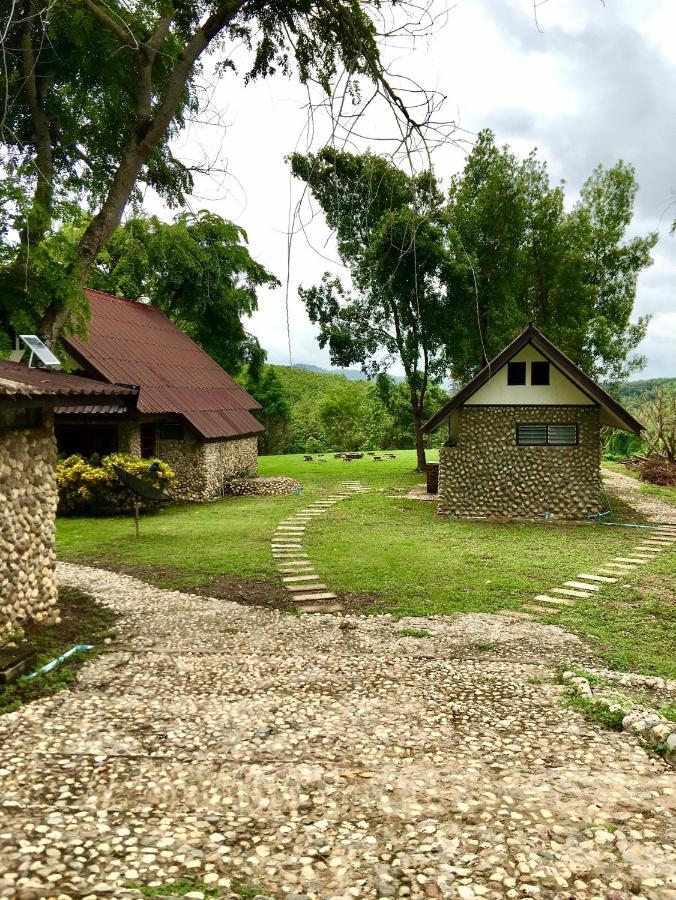 Bed and Breakfast Nan Waterside Hong Bon Nern Exterior foto