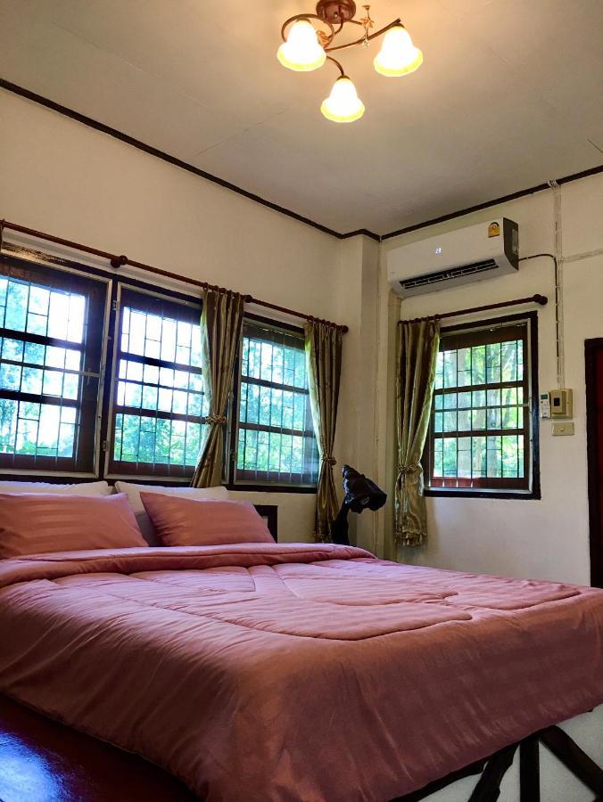 Bed and Breakfast Nan Waterside Hong Bon Nern Exterior foto